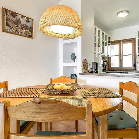 Spectacular Views First Line 2 Bedrooms Apartment *